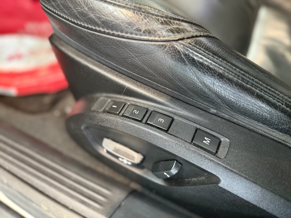 Volvo V40 CC 2,0 D4 177 Kinetic aut. 5d