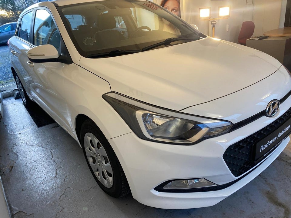 Hyundai i20 1,25 Trend 5d