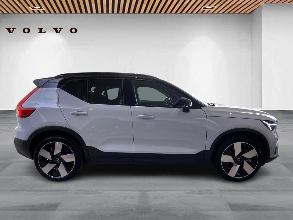 Volvo XC40 ReCharge Twin Ultimate 5d