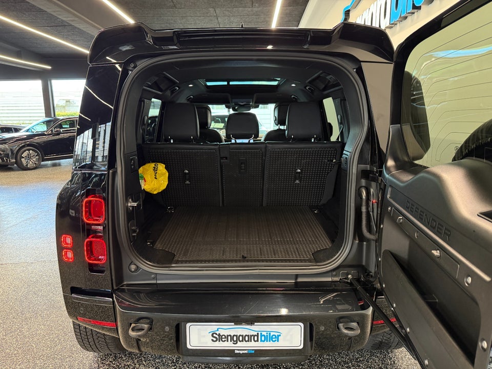 Land Rover Defender 110 3,0 P400 SE aut. 5d