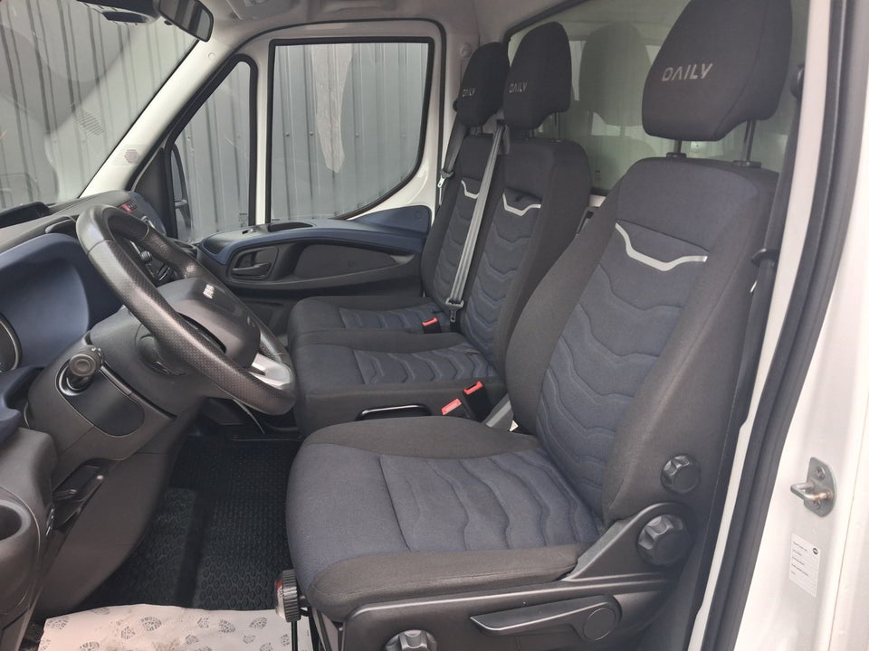 Iveco Daily 2,3 35S16 Alukasse m/lift AG8 2d