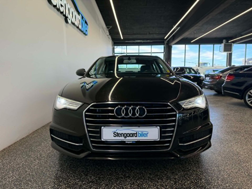 Audi A6 3,0 TDi 218 S-line S-tr. 4d