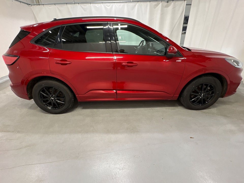 Ford Kuga 2,5 PHEV ST-Line X CVT 5d