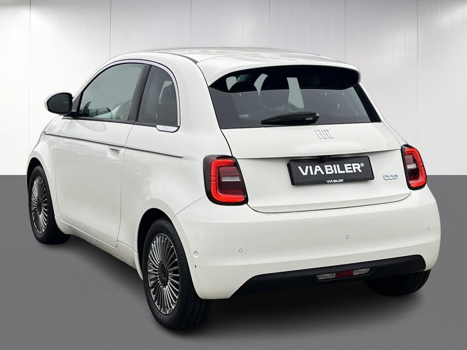 Fiat 500e 42 Icon 3+1 4d