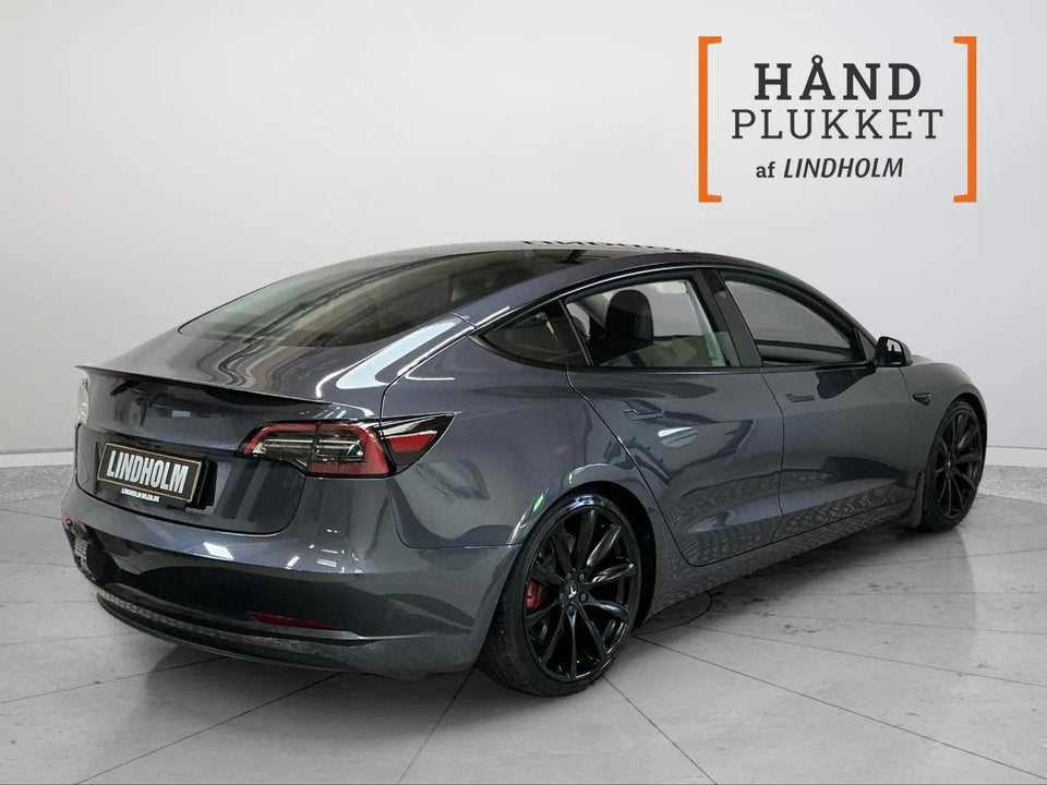 Tesla Model 3 RWD 4d