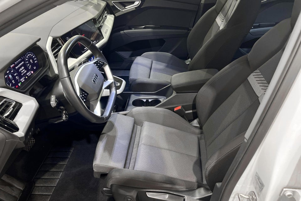 Audi Q4 e-tron 40 Advanced 5d