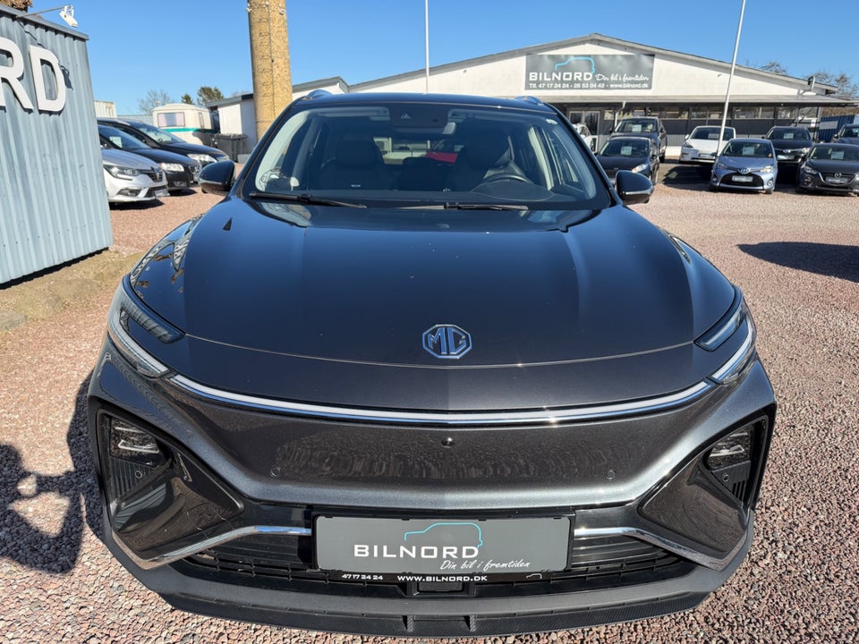 MG Marvel R Luxury 5d