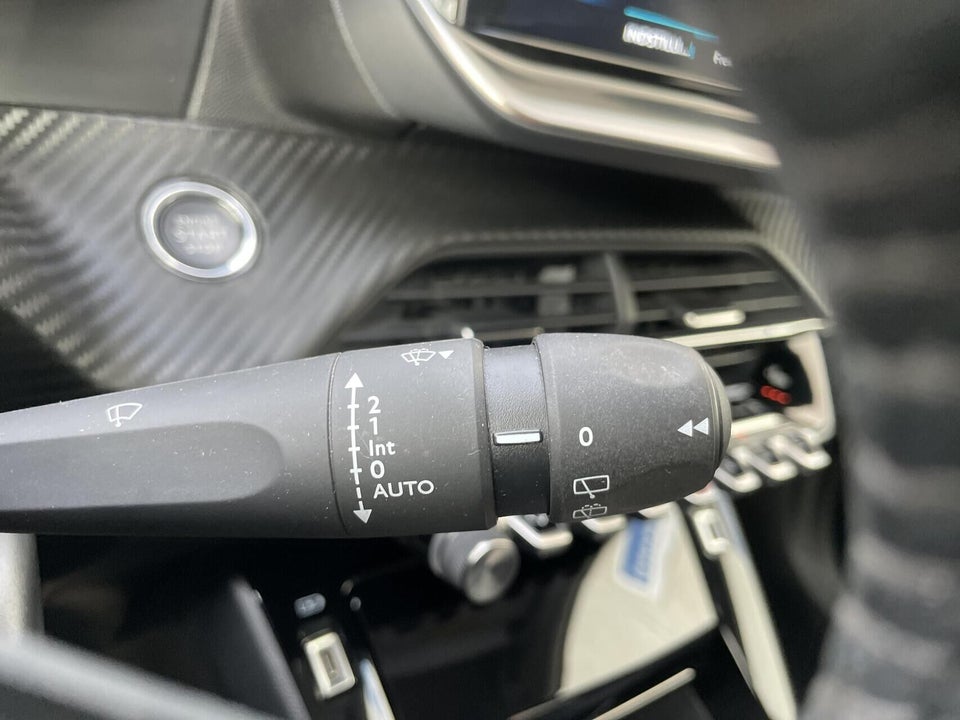 Peugeot e-2008 50 Allure 5d