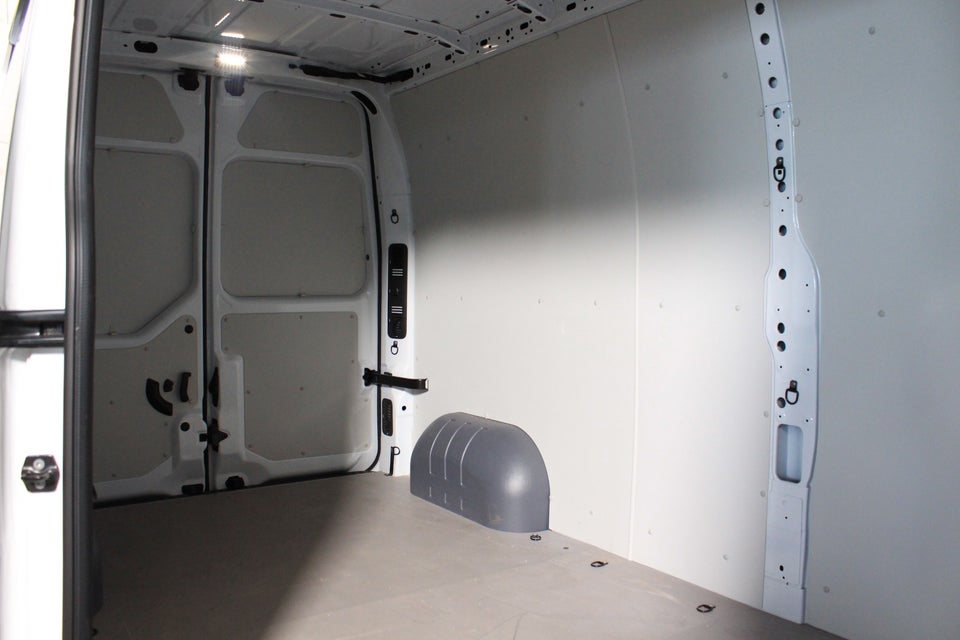 Nissan Interstar 2,3 dCi 150 L3H2 N-Connecta Van