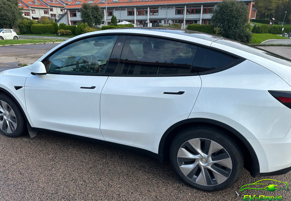 Tesla Model Y RWD 5d
