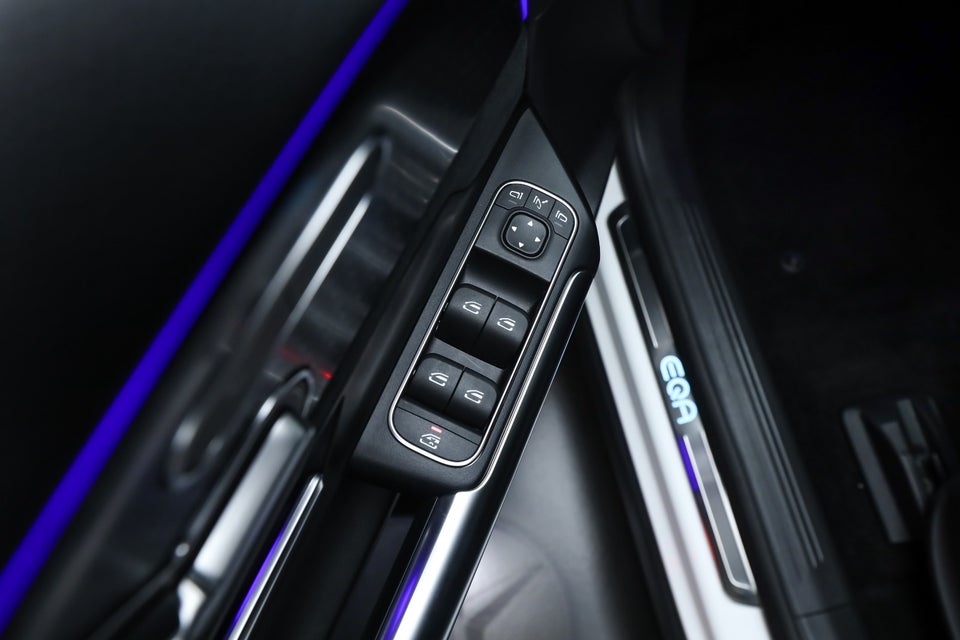 Mercedes EQA350 AMG Line 4Matic 5d