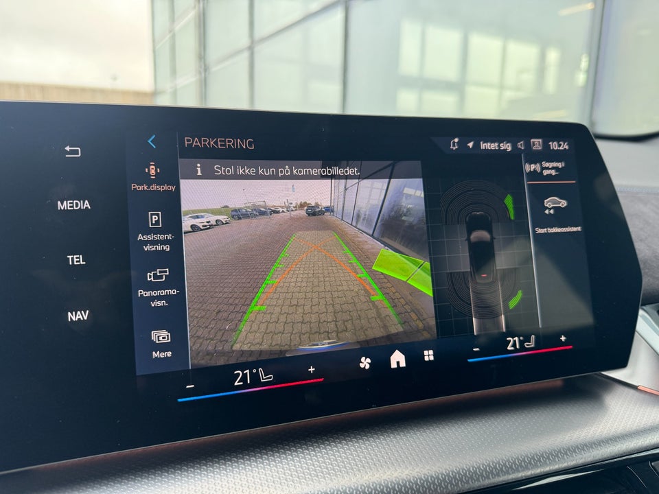 BMW iX2 eDrive20 M-Sport 5d