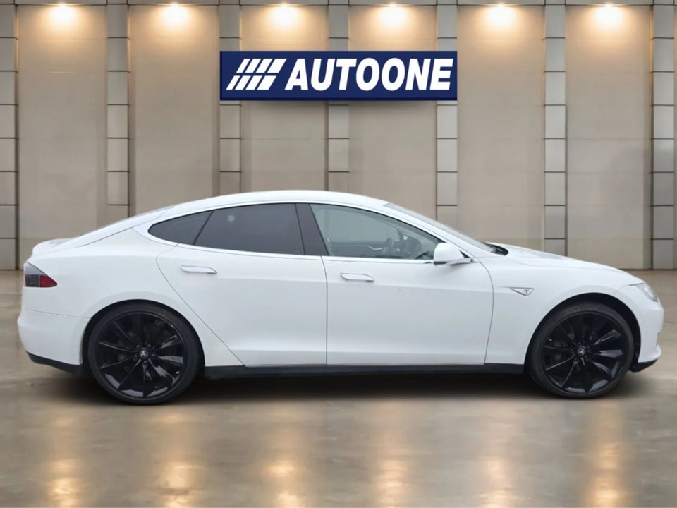 Tesla Model S 85 5d