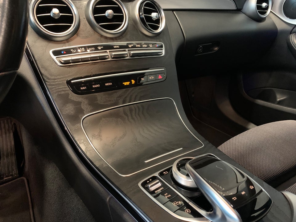 Mercedes C220 d 2,0 Avantgarde stc. aut. 5d