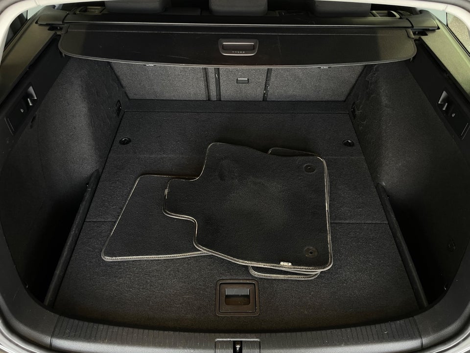 VW Golf VII 1,4 TSi 125 Comfortline Variant DSG 5d