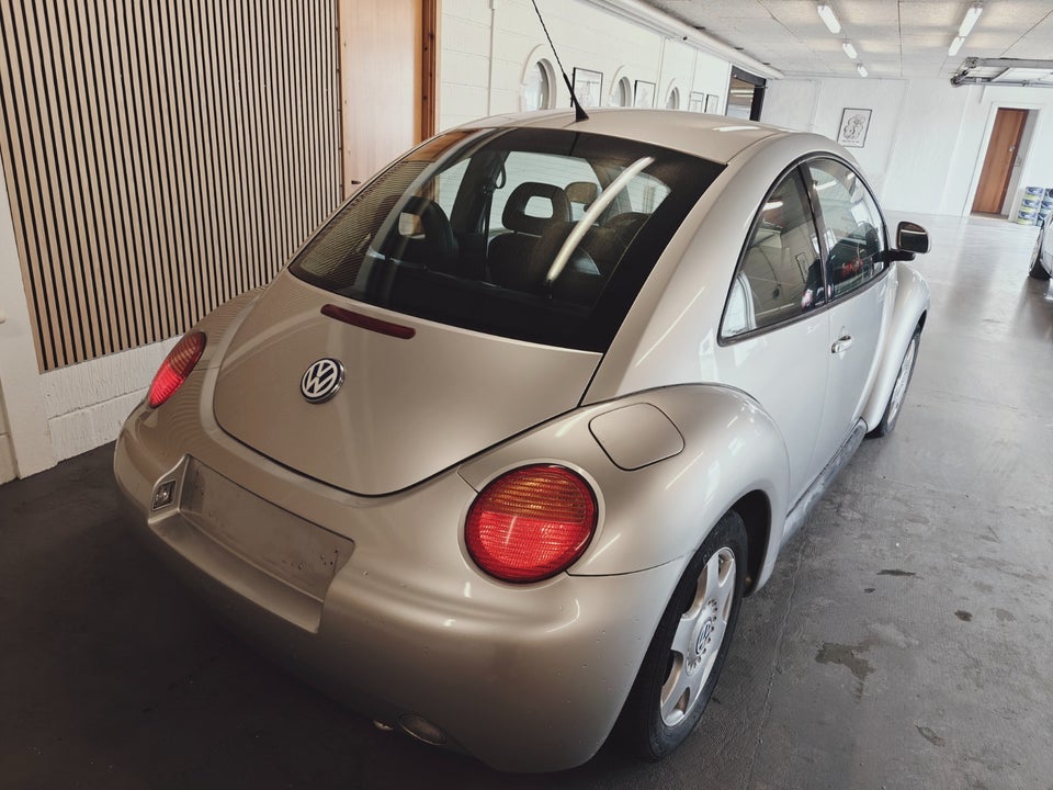 VW New Beetle 2,0 Highline 2d