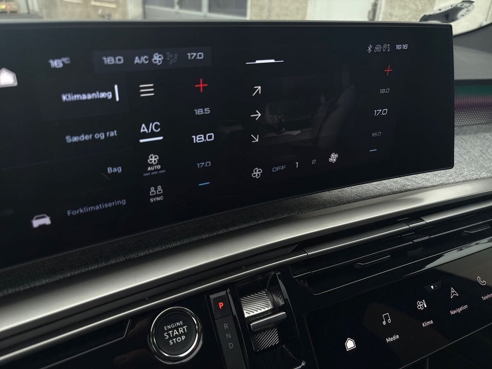 Peugeot e-5008 77 GT Pack 7prs 5d