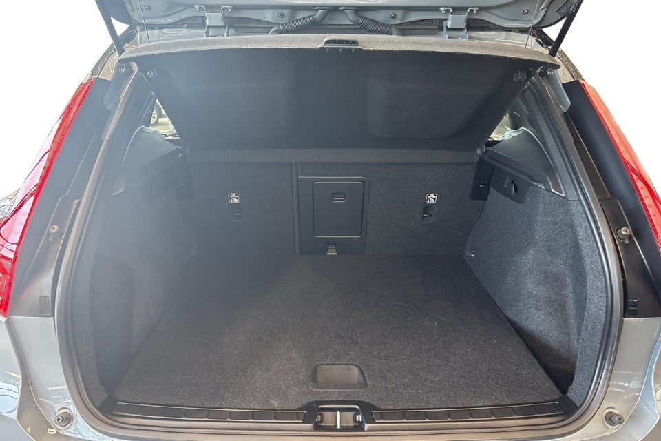 Volvo XC40 P6 ReCharge Core 5d