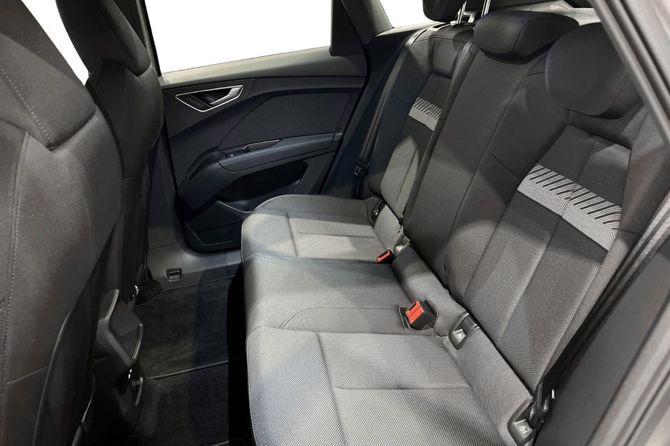 Audi Q4 e-tron 45 Progress 5d