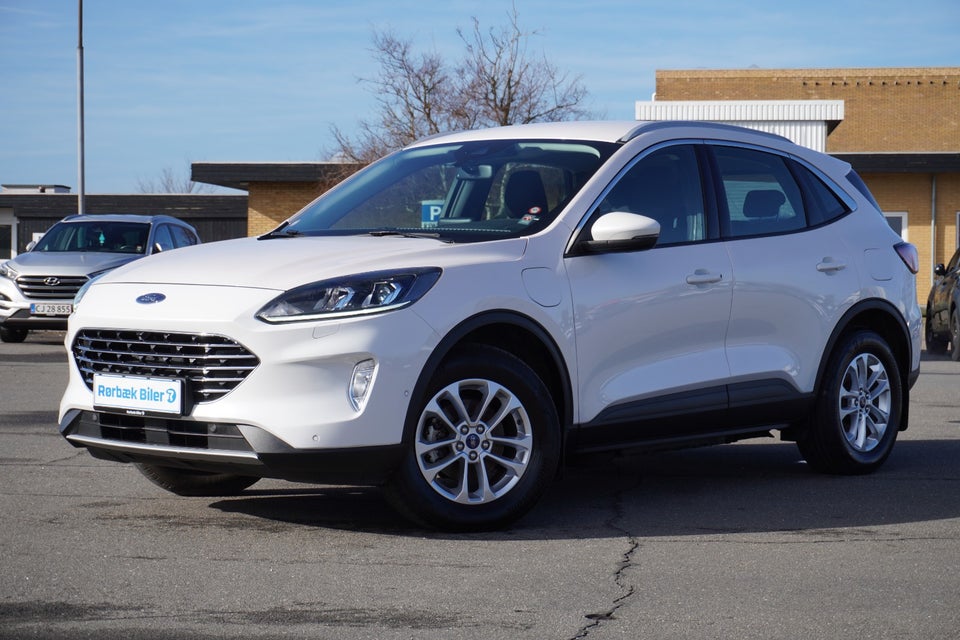 Ford Kuga 2,5 HEV Titanium CVT 5d