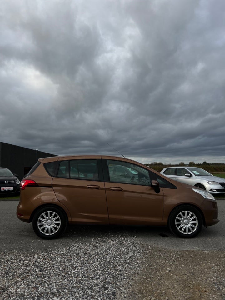 Ford B-MAX 1,0 SCTi 125 Titanium 5d