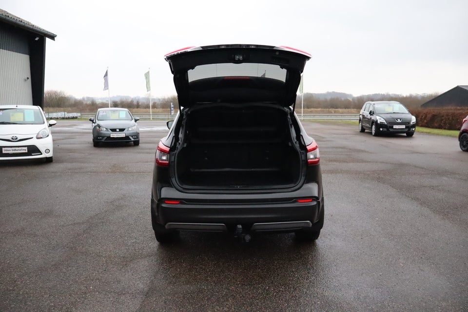 Nissan Qashqai 1,5 dCi 115 Tekna 5d