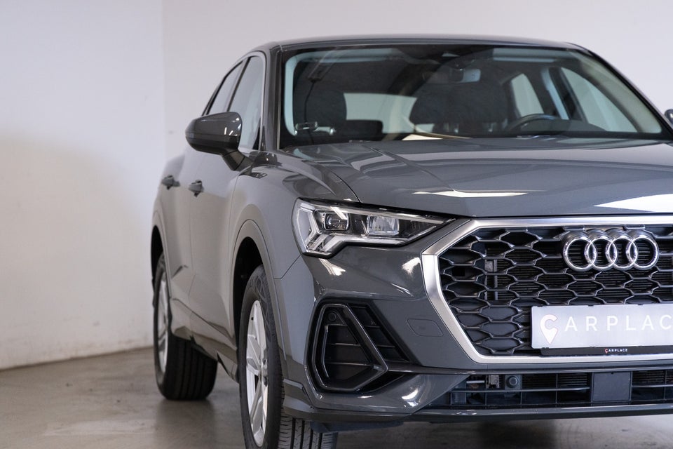 Audi Q3 45 TFSi e Attitude plus Sportback S-tr. 5d