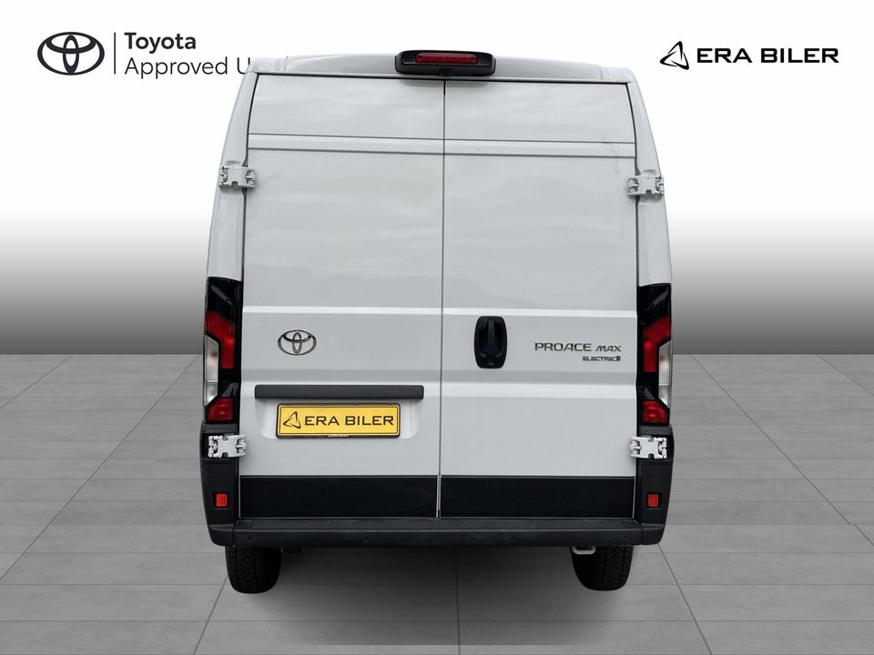 Toyota ProAce Max 110 Comfort Master Kassevogn L3H2