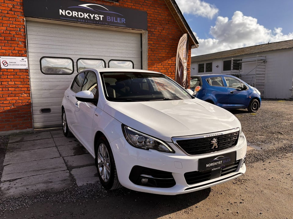 Peugeot 308 1,5 BlueHDi 130 Style 5d