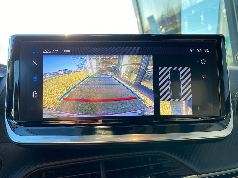 Peugeot e-208 54 GT 5d