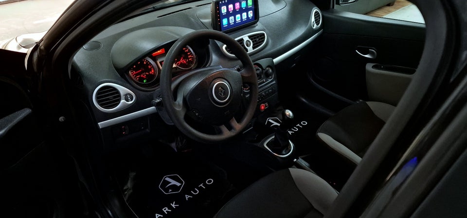 Renault Clio III 1,5 dCi 75 Expression Sport Tourer 5d