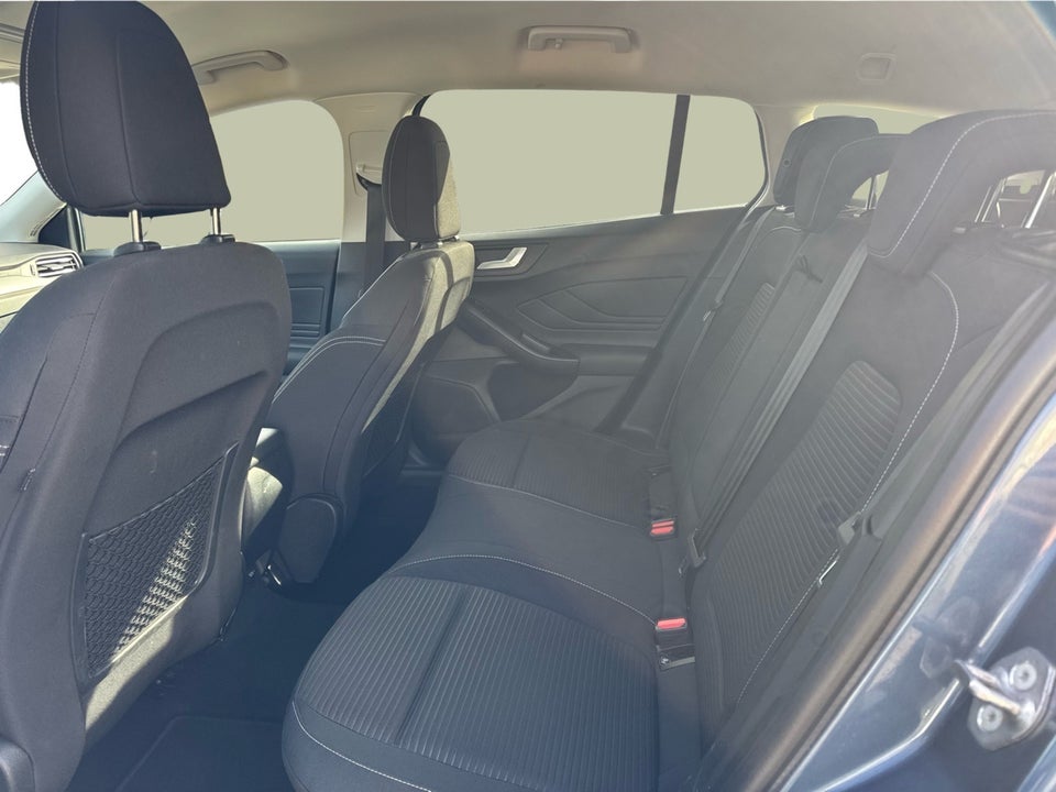 Ford Focus 1,0 EcoBoost mHEV Titanium stc. 5d