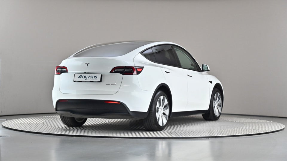 Tesla Model Y Long Range AWD 5d