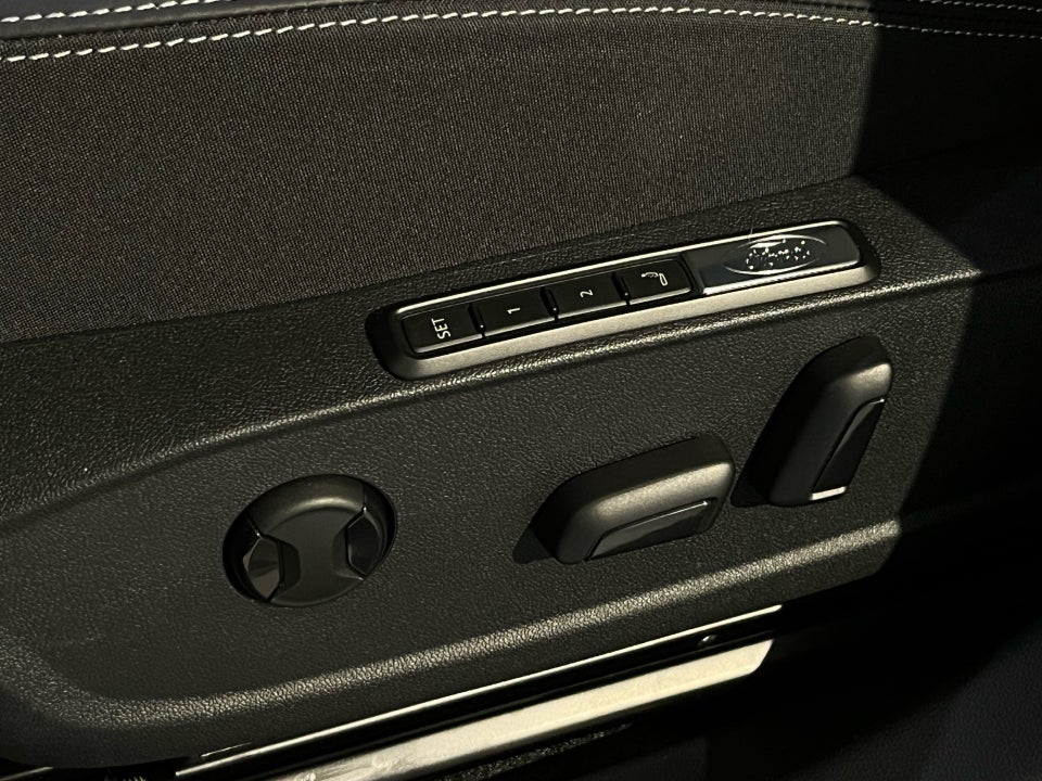 Ford Explorer 77 Premium Extended Range 5d