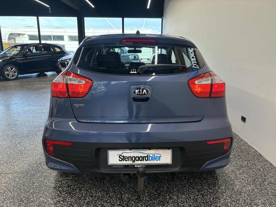 Kia Rio 1,4 CVVT Comfort aut. 5d