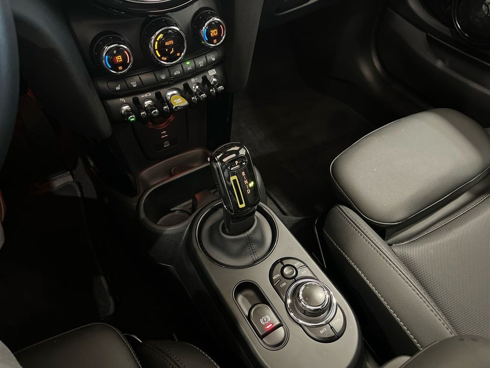 MINI Cooper SE Edition Premium Plus 3d