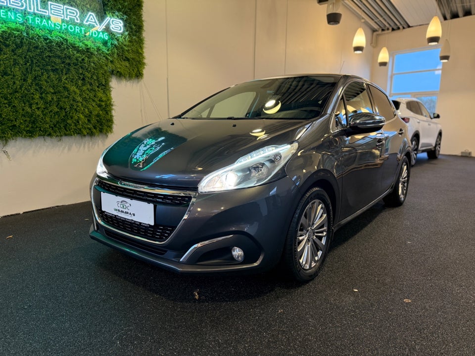 Peugeot 208 1,6 BlueHDi 100 Allure Sky 5d