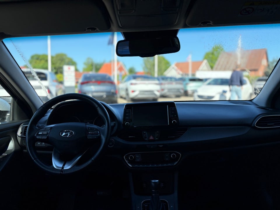 Hyundai i30 1,4 T-GDi Premium stc. DCT 5d