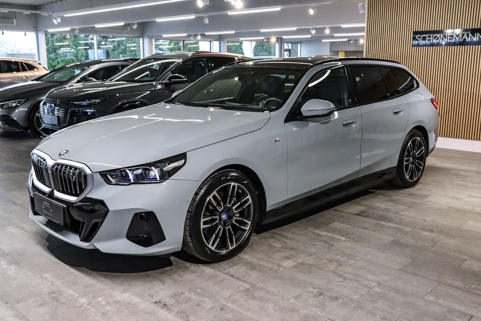 BMW i5 eDrive40 Touring Fully Charged 5d