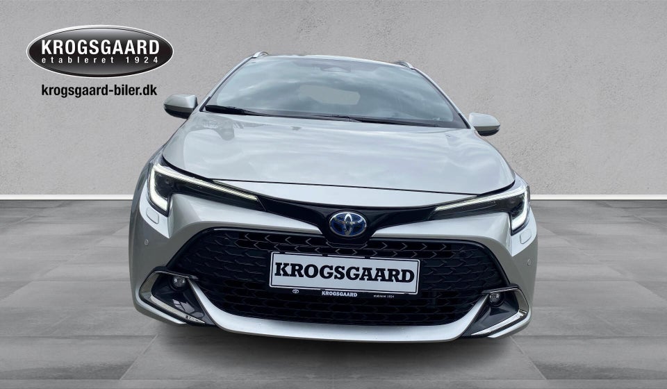Toyota Corolla 1,8 Hybrid Style Touring Sports e-CVT 5d