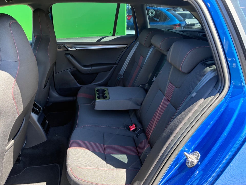 Skoda Octavia 2,0 TDi 150 Style Combi DSG 5d