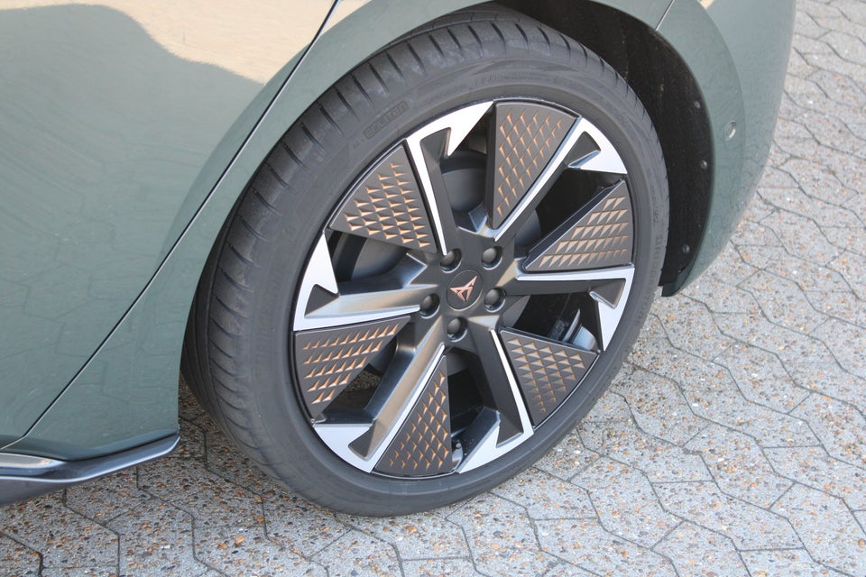 Cupra Born 79 VZ 5d