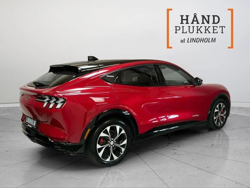 Ford Mustang Mach-E 98 Extended Range AWD 5d