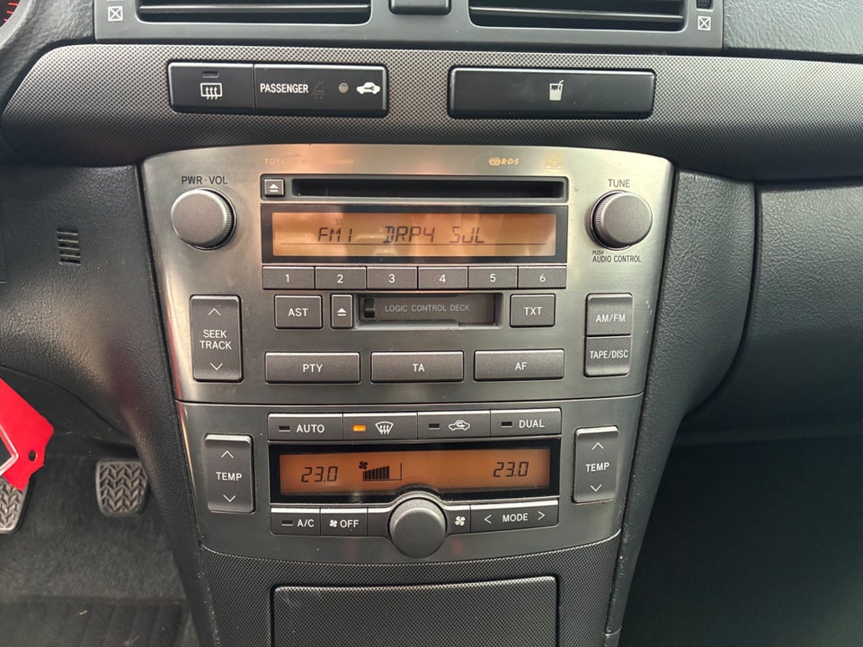 Toyota Avensis 1,8 VVT-i Sol stc. 5d