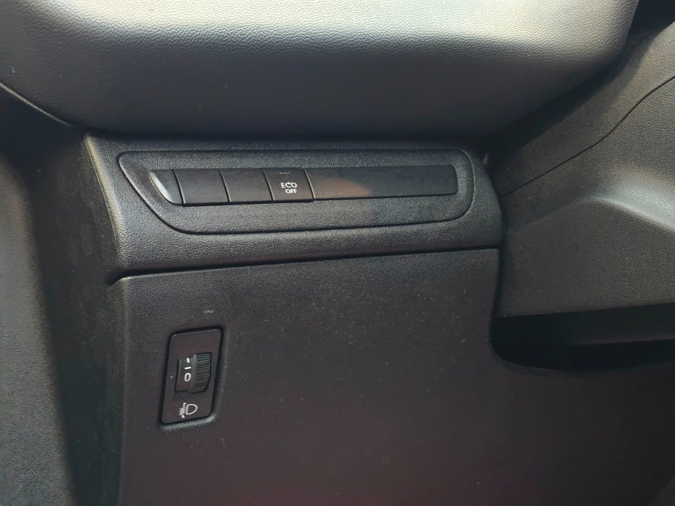 Peugeot 208 1,2 PureTech 82 Emotion+ 5d