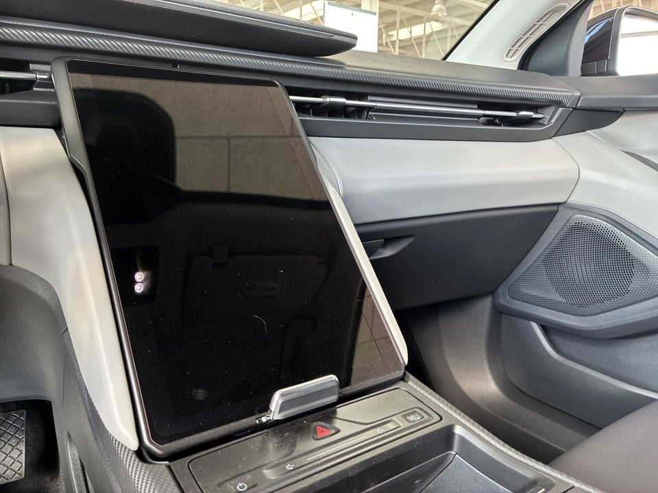 Ford Explorer 77 Premium Extended Range 5d