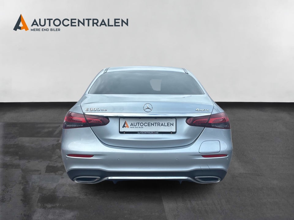 Mercedes E300 de 2,0 AMG Line aut. 4Matic 4d