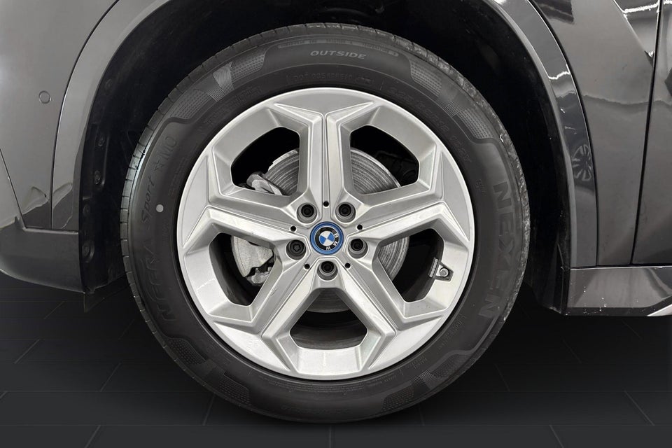 BMW iX1 eDrive20 X-Line 5d