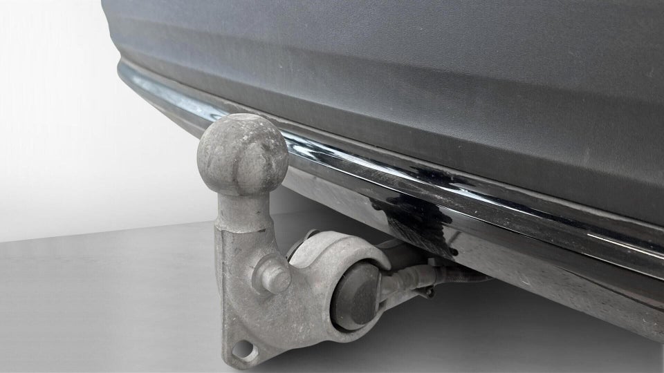 Volvo XC40 ReCharge Extended Range Plus 5d