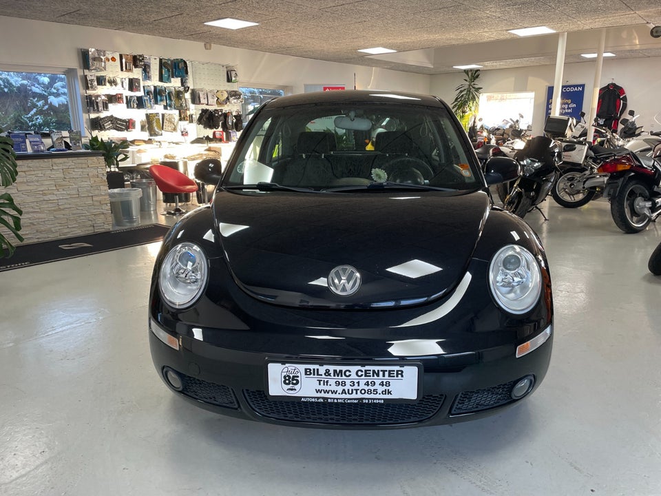 VW New Beetle 1,6 Trendline 2d